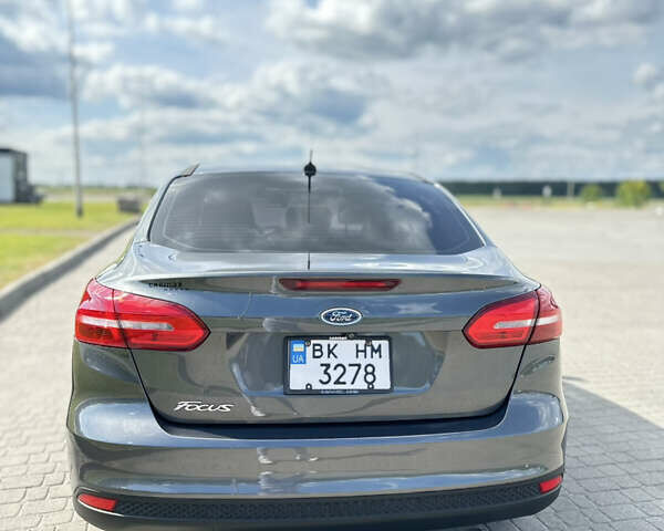 Сірий Форд Фокус, об'ємом двигуна 2.01 л та пробігом 108 тис. км за 8500 $, фото 12 на Automoto.ua