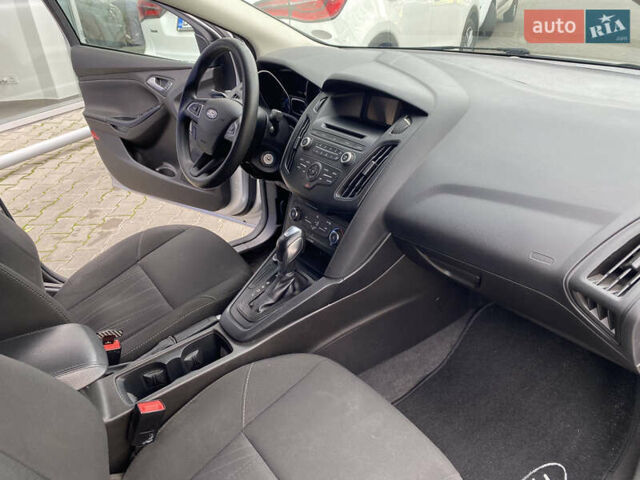 Серый Форд Фокус, объемом двигателя 2 л и пробегом 174 тыс. км за 8700 $, фото 11 на Automoto.ua