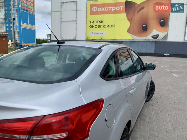 Сірий Форд Фокус, об'ємом двигуна 2 л та пробігом 149 тис. км за 8000 $, фото 6 на Automoto.ua