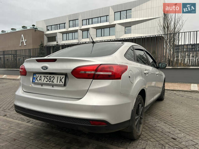 Серый Форд Фокус, объемом двигателя 2 л и пробегом 140 тыс. км за 7700 $, фото 14 на Automoto.ua