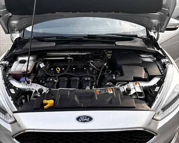Сірий Форд Фокус, об'ємом двигуна 2 л та пробігом 184 тис. км за 8000 $, фото 4 на Automoto.ua