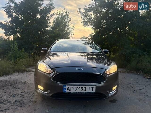 Серый Форд Фокус, объемом двигателя 2 л и пробегом 210 тыс. км за 8800 $, фото 1 на Automoto.ua
