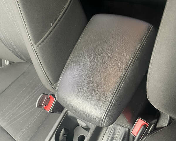 Серый Форд Фокус, объемом двигателя 2 л и пробегом 186 тыс. км за 7500 $, фото 20 на Automoto.ua