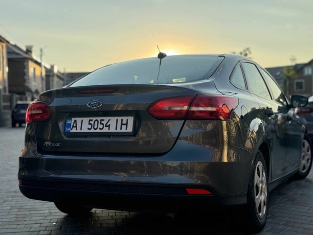 Форд Фокус 2016 в Белой Церкве на Automoto.ua Серый Форд Фокус, объемом двигателя 2 л и пробегом 98 тыс. км за 8000 $, фото 13 на Automoto.ua