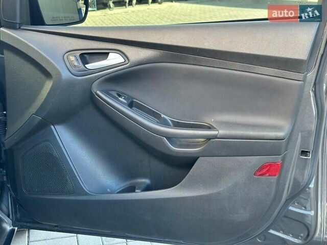 Серый Форд Фокус, объемом двигателя 2 л и пробегом 108 тыс. км за 8990 $, фото 21 на Automoto.ua