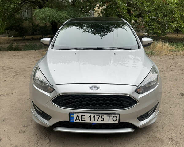 Серый Форд Фокус, объемом двигателя 2 л и пробегом 66 тыс. км за 9800 $, фото 2 на Automoto.ua