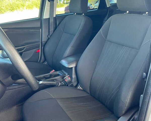 Серый Форд Фокус, объемом двигателя 2 л и пробегом 181 тыс. км за 8500 $, фото 10 на Automoto.ua