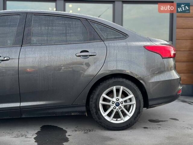 Серый Форд Фокус, объемом двигателя 2 л и пробегом 94 тыс. км за 7200 $, фото 7 на Automoto.ua