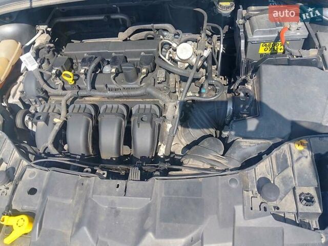 Серый Форд Фокус, объемом двигателя 2.01 л и пробегом 220 тыс. км за 6799 $, фото 26 на Automoto.ua