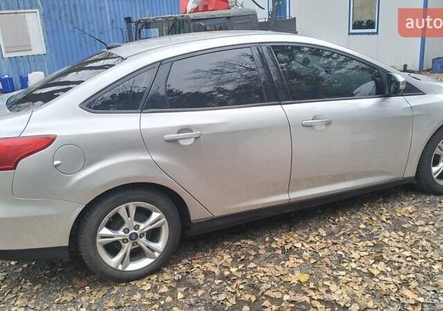 Серый Форд Фокус, объемом двигателя 2 л и пробегом 164 тыс. км за 8200 $, фото 3 на Automoto.ua