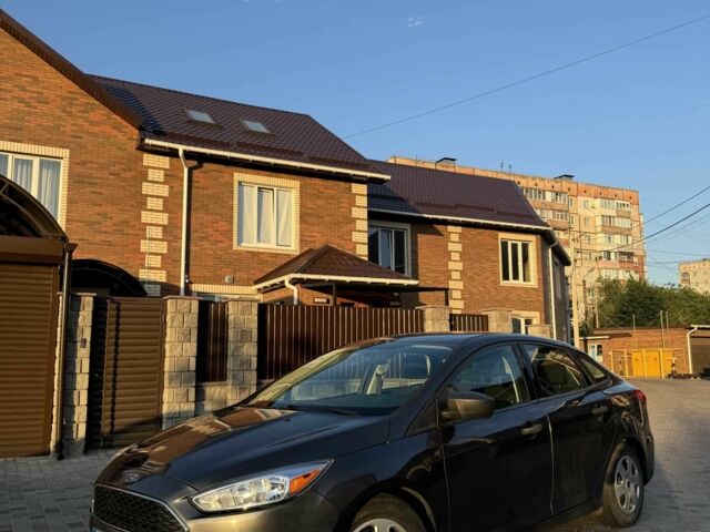 Форд Фокус 2016 в Белой Церкве на Automoto.ua Серый Форд Фокус, объемом двигателя 2 л и пробегом 98 тыс. км за 8000 $, фото 3 на Automoto.ua