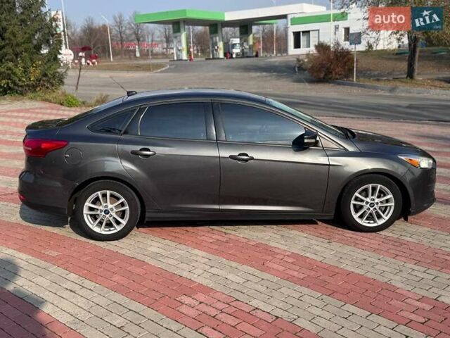 Сірий Форд Фокус, об'ємом двигуна 2 л та пробігом 231 тис. км за 6500 $, фото 4 на Automoto.ua