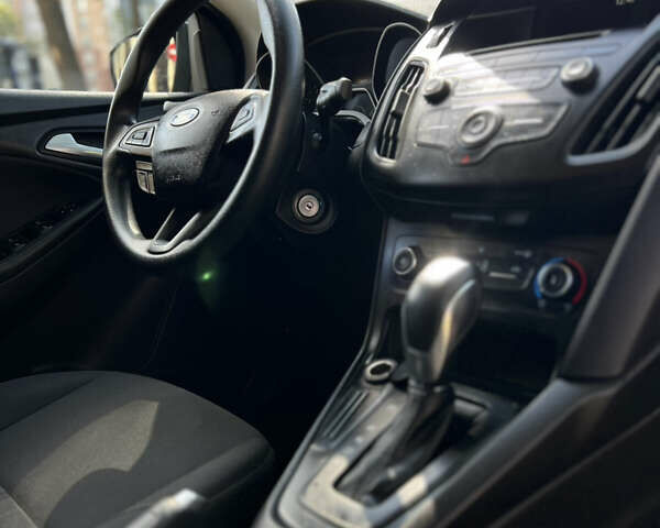 Сірий Форд Фокус, об'ємом двигуна 2 л та пробігом 122 тис. км за 7750 $, фото 18 на Automoto.ua