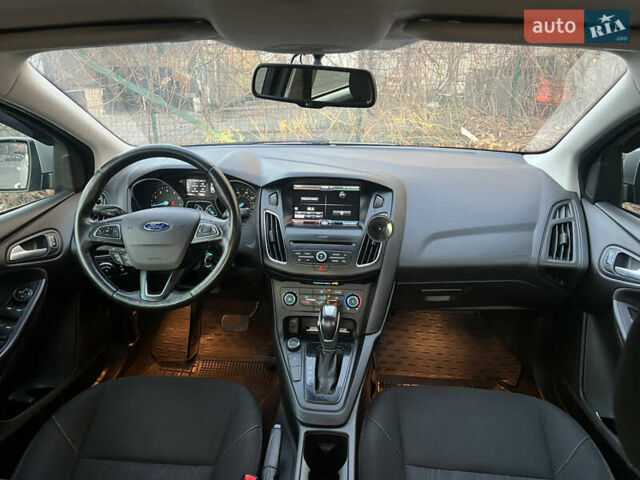 Серый Форд Фокус, объемом двигателя 2 л и пробегом 140 тыс. км за 8500 $, фото 24 на Automoto.ua