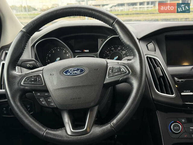 Сірий Форд Фокус, об'ємом двигуна 2 л та пробігом 131 тис. км за 9050 $, фото 8 на Automoto.ua