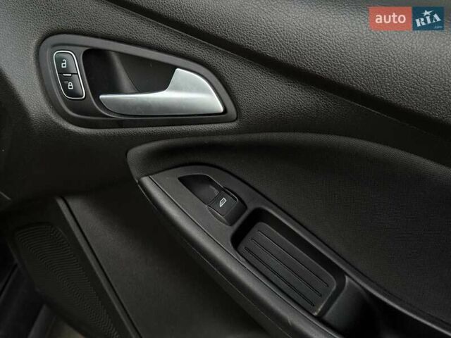 Серый Форд Фокус, объемом двигателя 2 л и пробегом 94 тыс. км за 7200 $, фото 47 на Automoto.ua