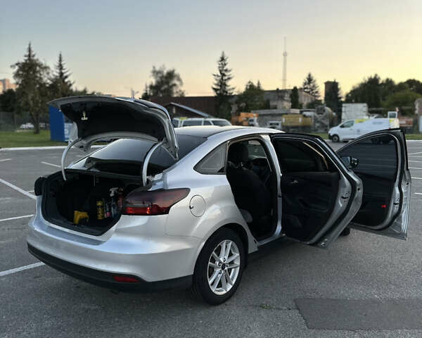 Серый Форд Фокус, объемом двигателя 2 л и пробегом 293 тыс. км за 7900 $, фото 34 на Automoto.ua