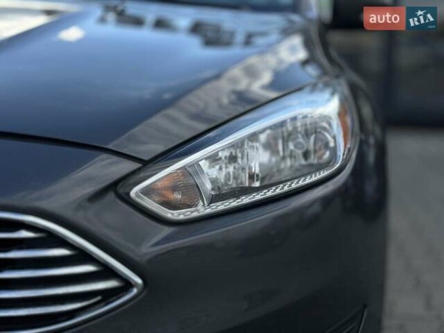 Серый Форд Фокус, объемом двигателя 2 л и пробегом 78 тыс. км за 8900 $, фото 5 на Automoto.ua