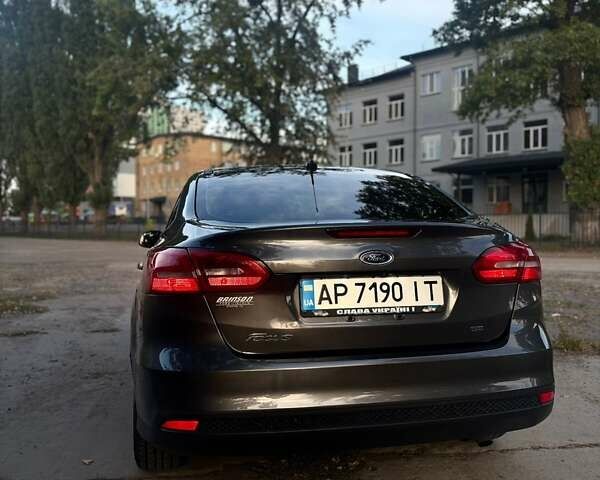 Серый Форд Фокус, объемом двигателя 2 л и пробегом 210 тыс. км за 8800 $, фото 6 на Automoto.ua
