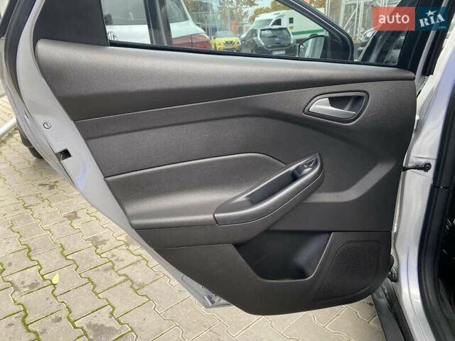 Серый Форд Фокус, объемом двигателя 2 л и пробегом 174 тыс. км за 8700 $, фото 15 на Automoto.ua