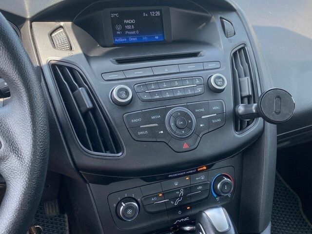Сірий Форд Фокус, об'ємом двигуна 2 л та пробігом 147 тис. км за 7700 $, фото 1 на Automoto.ua