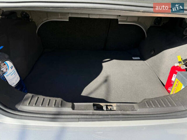 Серый Форд Фокус, объемом двигателя 2 л и пробегом 150 тыс. км за 8300 $, фото 9 на Automoto.ua
