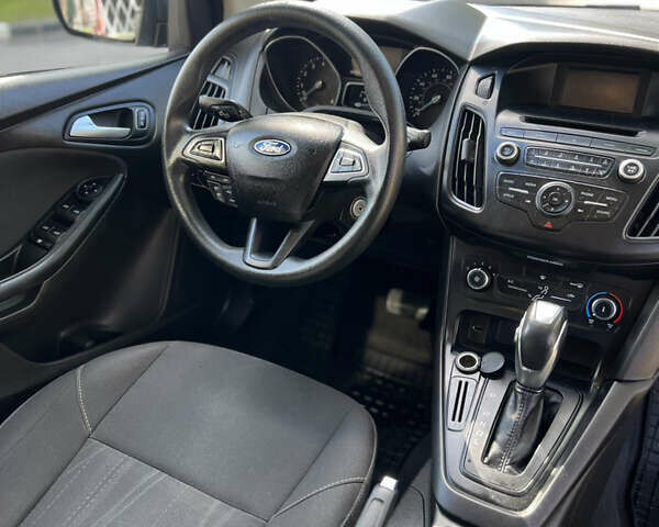 Сірий Форд Фокус, об'ємом двигуна 2 л та пробігом 122 тис. км за 7750 $, фото 13 на Automoto.ua