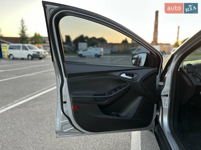 Серый Форд Фокус, объемом двигателя 2 л и пробегом 293 тыс. км за 7900 $, фото 22 на Automoto.ua