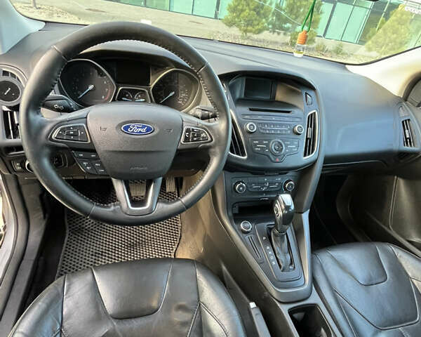 Форд Фокус 2016 в Хмельницком на Automoto.ua Серый Форд Фокус, объемом двигателя 2 л и пробегом 206 тыс. км за 8699 $, фото 13 на Automoto.ua