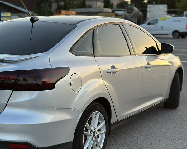 Серый Форд Фокус, объемом двигателя 2 л и пробегом 293 тыс. км за 7900 $, фото 15 на Automoto.ua