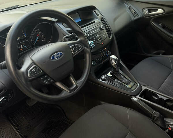 Серый Форд Фокус, объемом двигателя 2 л и пробегом 200 тыс. км за 7600 $, фото 10 на Automoto.ua