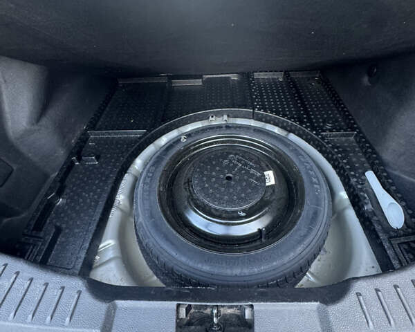 Сірий Форд Фокус, об'ємом двигуна 2 л та пробігом 149 тис. км за 8200 $, фото 13 на Automoto.ua