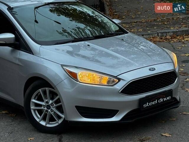 Сірий Форд Фокус, об'ємом двигуна 2 л та пробігом 139 тис. км за 7999 $, фото 11 на Automoto.ua