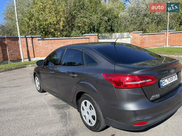 Сірий Форд Фокус, об'ємом двигуна 2 л та пробігом 222 тис. км за 8500 $, фото 6 на Automoto.ua