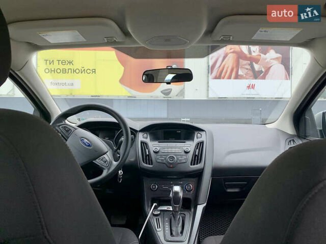 Сірий Форд Фокус, об'ємом двигуна 2 л та пробігом 149 тис. км за 8000 $, фото 5 на Automoto.ua