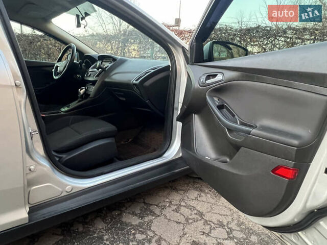 Серый Форд Фокус, объемом двигателя 2 л и пробегом 140 тыс. км за 8500 $, фото 20 на Automoto.ua