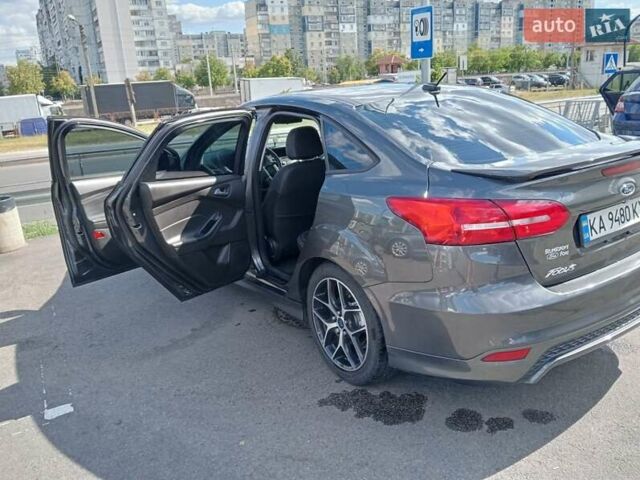 Серый Форд Фокус, объемом двигателя 2 л и пробегом 199 тыс. км за 9600 $, фото 5 на Automoto.ua