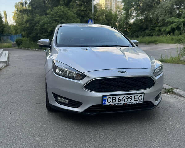 Сірий Форд Фокус, об'ємом двигуна 2 л та пробігом 149 тис. км за 8200 $, фото 1 на Automoto.ua
