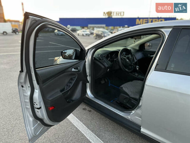 Серый Форд Фокус, объемом двигателя 2 л и пробегом 293 тыс. км за 7900 $, фото 21 на Automoto.ua