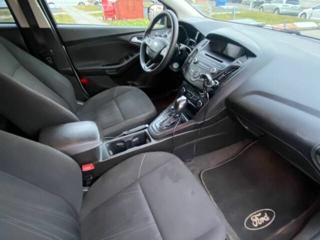 Серый Форд Фокус, объемом двигателя 2 л и пробегом 260 тыс. км за 8000 $, фото 6 на Automoto.ua