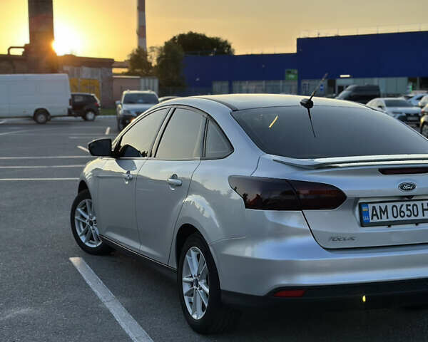 Серый Форд Фокус, объемом двигателя 2 л и пробегом 293 тыс. км за 7900 $, фото 9 на Automoto.ua