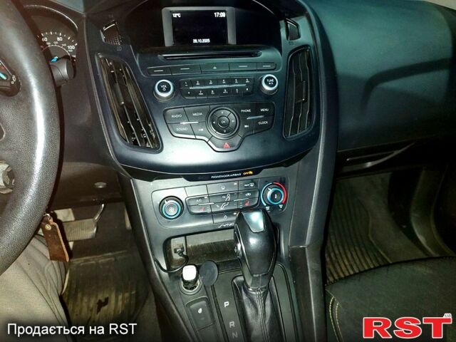 Сірий Форд Фокус, об'ємом двигуна 2 л та пробігом 109 тис. км за 8450 $, фото 11 на Automoto.ua