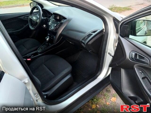 Серый Форд Фокус, объемом двигателя 2 л и пробегом 140 тыс. км за 7000 $, фото 4 на Automoto.ua