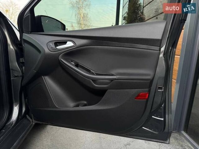 Серый Форд Фокус, объемом двигателя 2 л и пробегом 94 тыс. км за 7200 $, фото 46 на Automoto.ua