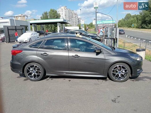 Серый Форд Фокус, объемом двигателя 2 л и пробегом 199 тыс. км за 9600 $, фото 8 на Automoto.ua