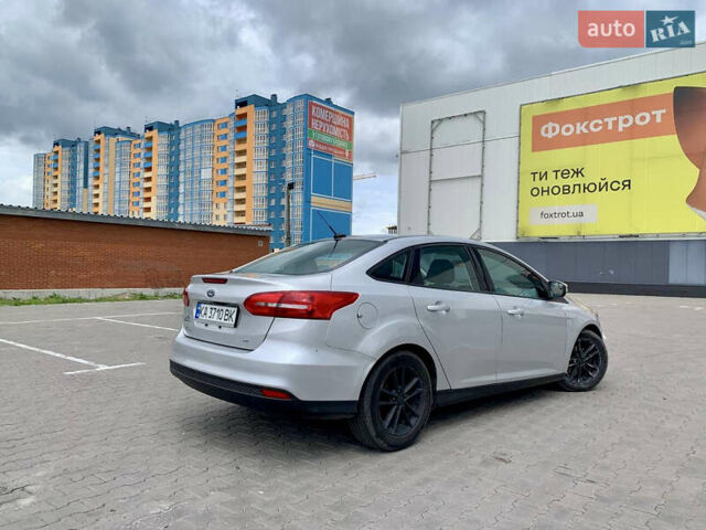 Сірий Форд Фокус, об'ємом двигуна 2 л та пробігом 149 тис. км за 8000 $, фото 4 на Automoto.ua
