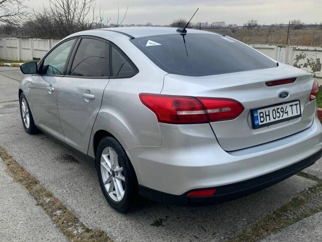 Серый Форд Фокус, объемом двигателя 2 л и пробегом 260 тыс. км за 8000 $, фото 2 на Automoto.ua