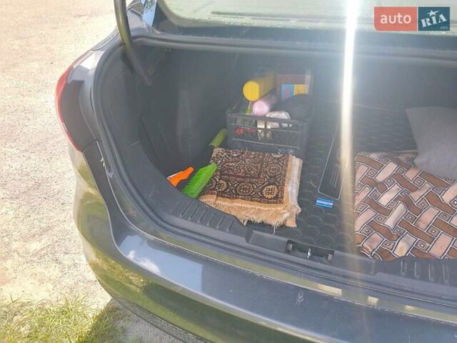 Серый Форд Фокус, объемом двигателя 2.01 л и пробегом 220 тыс. км за 6799 $, фото 18 на Automoto.ua