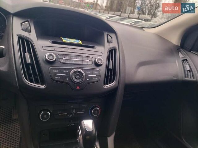 Сірий Форд Фокус, об'ємом двигуна 2 л та пробігом 139 тис. км за 7900 $, фото 11 на Automoto.ua