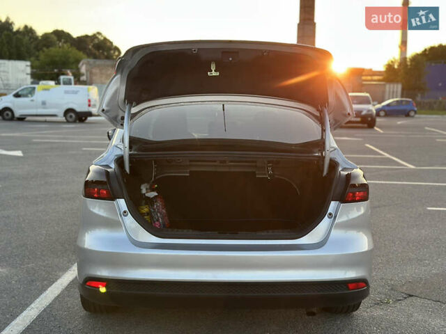 Серый Форд Фокус, объемом двигателя 2 л и пробегом 293 тыс. км за 7900 $, фото 19 на Automoto.ua